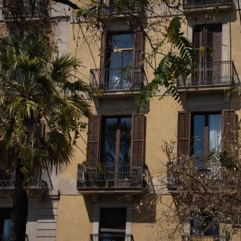 Fachada de un edificio. David Zorrakino - Europa Press