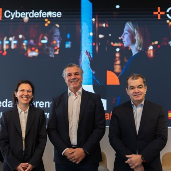 Sara Puigvert, Vicepresidenta ejecutiva de Orange Cyberdefense; Germán López, Director General de Operaciones (COO) de MasOrange, Eduardo Rodríguez, Director de Servicios Digitales de MasOrange MASORANGE Sara Puigvert, Vicepresidenta ejecutiva de Orange Cyberdefense; Germán López, Director General de Operaciones (COO) de MasOrange, Eduardo Rodríguez, Director de Servicios Digitales de MasOrange MASORANGE