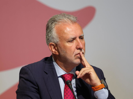 El ministro de Política Territorial y Memoria Democrática, Ángel Víctor Torres,  en el Círculo de Bellas Artes, a 14 de mayo de 2026, en Madrid (España).  Alejandro Martínez Vélez - Europa Press
