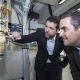 El consejero vasco de Industria, Mikel Jauregui, durante su visita a la empresa Quantum Motion GOBIERNO VASCO