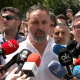 El presidente de Vox, Santiago Abascal, en una atención a los medios en Priego de Córdoba. EUROPA PRESS
