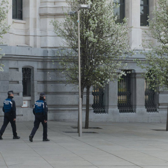Dos agentes de la Policía Municipal de Madrid Joaquin Corchero / AFP7 / Europa Press Dos agentes de la Policía Municipal de Madrid Joaquin Corchero / AFP7 / Europa Press