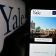 La página web de la Universidad de Yale en un teléfono móvil Europa Press/Contacto/Timon Schneider