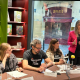 La directora en España de la Agencia de Naciones Unidas para los Refugiados de Palestina en Oriente Próximo (UNRWA), Raquel Martí, en la inauguración de la Llibreria Finestres Palestina en Barcelona EUROPA PRESS