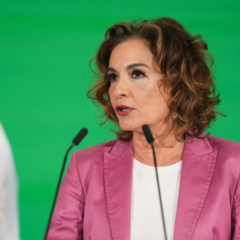 La secretaria general del PSOE-A y candidata a la Presidencia de la Junta, María Jesús Montero, valora los resultados electorales. A 17 de mayo de 2026 en Sevilla (Andalucía, España). María José López - Europa Press La secretaria general del PSOE-A y candidata a la Presidencia de la Junta, María Jesús Montero, valora los resultados electorales. A 17 de mayo de 2026 en Sevilla (Andalucía, España). María José López - Europa Press