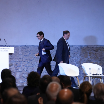 El presidente de la Generalitat, Salvador Illa y el líder de ERC, Oriol Junqueras | Europa Press