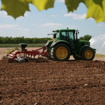 Bruselas activará antes del verano ayudas urgentes al campo por el encarecimiento de los fertilizantes Bruselas activará antes del verano ayudas urgentes al campo por el encarecimiento de los fertilizantes