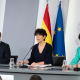 El ministro de Cultura, Ernest Urtasun; la ministra de Inclusión, Seguridad Social y Migraciones y portavoz del Gobierno, Elma Saiz; y la ministra de Ciencia, Innovación y Universidades, Diana Morant | Europa Press