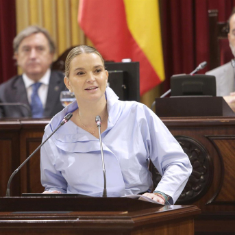 La presidenta del Govern balear, Marga Prohens, en un pleno Isaac Buj - Europa Press La presidenta del Govern balear, Marga Prohens, en un pleno Isaac Buj - Europa Press