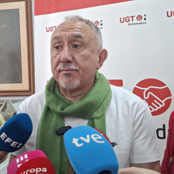 El secretario general de UGT, Pepe Álvarez, en declaraciones a los medios en Mérida con motivo de una jornada formativa sobre Seguridad Social y Jubilación EUROPA PRESS El secretario general de UGT, Pepe Álvarez, en declaraciones a los medios en Mérida con motivo de una jornada formativa sobre Seguridad Social y Jubilación EUROPA PRESS