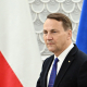 El ministro de Exteriores de Polonia, Radoslaw Sikorski, durante una reunión del gabinete polaco. Europa Press/Contacto/Damian Burzykowski