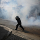Imagen de archivo de un policía de Bolivia durante las protestas.  Radoslaw Czajkowski/dpa