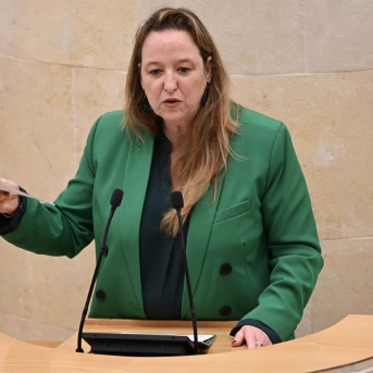 Vox rechaza la Ley de Vivienda de Cantabria por no atajar la okupación ni la escasez de suelo Vox rechaza la Ley de Vivienda de Cantabria por no atajar la okupación ni la escasez de suelo