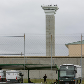 Furgones de la Guardia Civil aparcados en la Prisión de Soto del Real Ricardo Rubio - Europa Press Furgones de la Guardia Civil aparcados en la Prisión de Soto del Real Ricardo Rubio - Europa Press