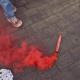 Bengala de humo antes de la final de la Liga de Campeones entre el Arsenal y el París Saint-Germain, disputada en Budapest  Europa Press/Contacto/Vuk Valcic