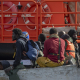 Varios migrantes a bordo de un cayuco, a 20 de noviembre de 2024, en La Restinga, El Hierro, Santa Cruz de Tenerife, Canarias (España).  Antonio Sempere - Europa Press