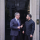El primer ministro británico, Keir Starmer (izq.), recibe al presidente ucraniano, Volodimir Zelenski (der.), en el 10 de Downing Street, Londres Europa Press/Contacto/Cover Images