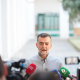 El coordinador federal de IU, Antonio Maíllo, atiende a los medios en el Parlamento andaluz. MARÍA JOSÉ LÓPEZ/EUROPA PRESS