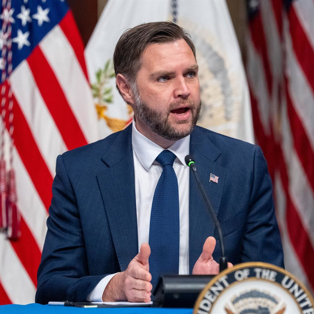 JD Vance stirs controversy over the murder of Henry Nowak | Demócrata