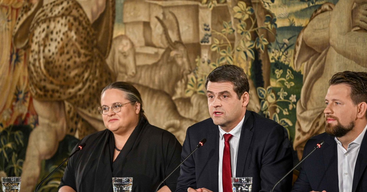 Lithuania breaks with its populist partner over clash on defense policy