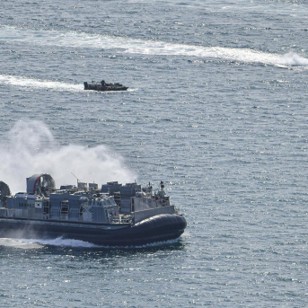 Cuerpos de Marines de Corea del Sur (ROK) y de Australia (AUS) participan en un ejercicio conjunto de desembarco tras las líneas enemigas en la costa de Pohang, Corea del Sur. Europa Press/Contacto/Republic of Korea-Pool Cuerpos de Marines de Corea del Sur (ROK) y de Australia (AUS) participan en un ejercicio conjunto de desembarco tras las líneas enemigas en la costa de Pohang, Corea del Sur. Europa Press/Contacto/Republic of Korea-Pool