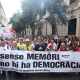 Protesta frente al Parlament por la memoria democrática. Isaac Buj - Europa Press