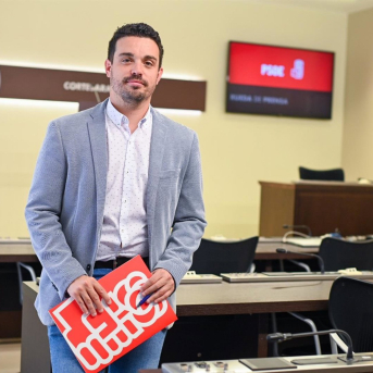 El PSOE acusa al Gobierno de Aragón de menospreciar a los ayuntamientos al vetar las zonas tensionadas El PSOE acusa al Gobierno de Aragón de menospreciar a los ayuntamientos al vetar las zonas tensionadas