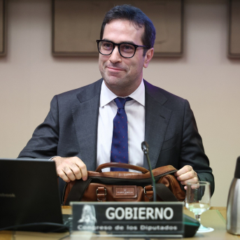 El vicepresidente primero del Gobierno y ministro de Economía, Comercio y Empresa, Carlos Cuerpo, durante la celebración de la sesión extraordinaria de la Comisión Mixta para la Unión Europea, a 8 de julio de 2026, en Madrid | Eduardo Parra / Europa Press El vicepresidente primero del Gobierno y ministro de Economía, Comercio y Empresa, Carlos Cuerpo, durante la celebración de la sesión extraordinaria de la Comisión Mixta para la Unión Europea, a 8 de julio de 2026, en Madrid | Eduardo Parra / Europa Press
