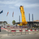 Imágenes de la frontera entre España y Gibraltar con trabajos para su eliminación el pasado mes de junio. Francisco J. Olmo - Europa Press