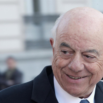 El expresidente del BBVA, Francisco González, a su llegada a la Audiencia Nacional, para declarar como como investigado por presuntos delitos de cohecho y revelación de secretos, en Madrid (España), a 18 de noviembre de 2019. Eduardo Parra - Europa Press El expresidente del BBVA, Francisco González, a su llegada a la Audiencia Nacional, para declarar como como investigado por presuntos delitos de cohecho y revelación de secretos, en Madrid (España), a 18 de noviembre de 2019. Eduardo Parra - Europa Press