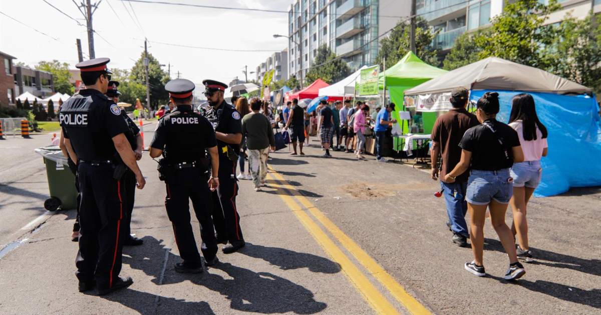 Two dead and four injured in a shooting at a Toronto street festival