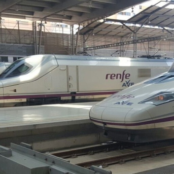 Estación María Zambrano de Málaga RENFE Estación María Zambrano de Málaga RENFE