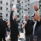 El presidente de Ucrania, Volodimir Zelenski, y el ministro del Interior, Igor Klimenko, supervisan los estragos de los recientes ataques sobre Kiev. Europa Press/Contacto/Hennadii Minchenko