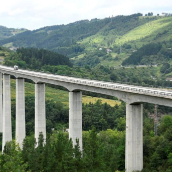 Viaducto ferroviario de la 'Y Vasca' ADIF Viaducto ferroviario de la 'Y Vasca' ADIF