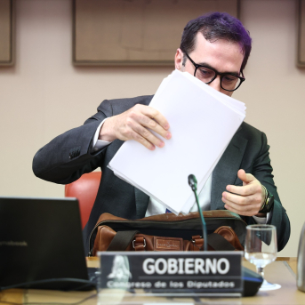 El vicepresidente primero del Gobierno y ministro de Economía, Comercio y Empresa, Carlos Cuerpo, durante la celebración de la sesión extraordinaria de la Comisión Mixta para la Unión Europea, a 8 de julio de 2026, en Madrid | Eduardo Parra / Europa Press El vicepresidente primero del Gobierno y ministro de Economía, Comercio y Empresa, Carlos Cuerpo, durante la celebración de la sesión extraordinaria de la Comisión Mixta para la Unión Europea, a 8 de julio de 2026, en Madrid | Eduardo Parra / Europa Press