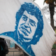 Una persona con una bandera que representa al cantautor Víctor Jara Europa Press/Contacto/Joshua Arguello
