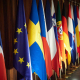 Imagen de archivo de la bandera de la Unión Europea junto a varias banderas de los países pertenecientes Eduardo Sanz - Europa Press