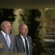 El presidente de Brasil, Luiz Inácio Lula da Silva, y el ministro de Exteriores, Mauro Vieira, en la sede de la cartera diplomática, el Palacio de Itamaraty, en Brasilia. Europa Press/Contacto/Frederico Brasil