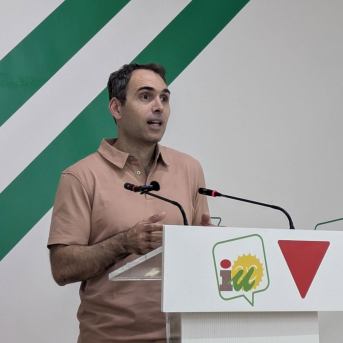 El coordinador general de IU Andalucía, Toni Valero, en una rueda de prensa. Imagen de arhivo. IU ANDALUCÍA