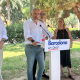 El vicesecretario de Política Autonómica del PP, Elías Bendodo, en una rueda de prensa en Barcelona junto al líder del PP en la capital catalana, Daniel Sirera EUROPA PRESS