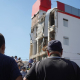 Varias personas se congregan entre los escombros de un edificio derrumbado para buscar supervivientes en Cali, Colombia, tras el terremoto de 7.4 Europa Press/Contacto/Sebastian Marmolejo
