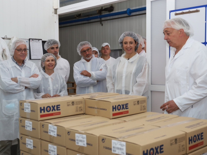 La Xunta refuerza la certificación láctea con el sello gallego en quesos en barra