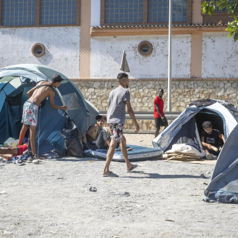 Varios migrantes, en Ceuta Marcos Moreno - Europa Press Varios migrantes, en Ceuta Marcos Moreno - Europa Press