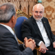 El presidente del Parlamento de Irán y jefe negociador iraní en las conversaciones con Estados Unidos, Mohamed Baqer Qalibaf, durante un encuentro en Teherán.  Europa Press/Contacto/Icana