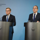El ministro del Interior alemán, Alexander Dobrindt, y el ministro de Exteriores, Johann Wadephul  Kay Nietfeld/dpa