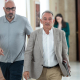 El portavoz de Izquierda Unida en el Congreso, Enrique Santiago (d), a su llegada a la Junta de Portavoces en el Congreso de los Diputados, en la sala Mariana Pineda, a 26 de agosto de 2026, en Madrid (España). Jesús Hellín - Europa Press