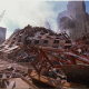 Equipos de emergencia trabajan entre las ruinas del World Trade Center en la Zona Cero tras los atentados del 11-S Ringo Chiu / Zuma Press / Europa Press