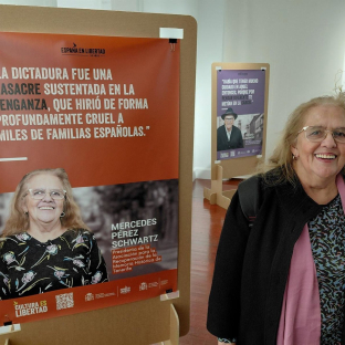 Mercedes Pérez Schwartz, presidenta de la Asociación de Memoria Histórica de Tenerife ASOCIACIÓN DE MEMORIA HISTÓRICA DE TENERIFE Mercedes Pérez Schwartz, presidenta de la Asociación de Memoria Histórica de Tenerife ASOCIACIÓN DE MEMORIA HISTÓRICA DE TENERIFE
