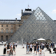 Imagen de archivo de una de las pirámides del Museo del Louvre.  Wu Huiwo / Xinhua News / Europa Press