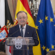 El presidente de Ceuta, Juan Jesús Vivas, durante la visita a Ceuta del expresidente del Gobierno, José María Aznar, en el Palacio de la Asamblea, a 27 de agosto de 2026, Marcos Moreno - Europa Press
